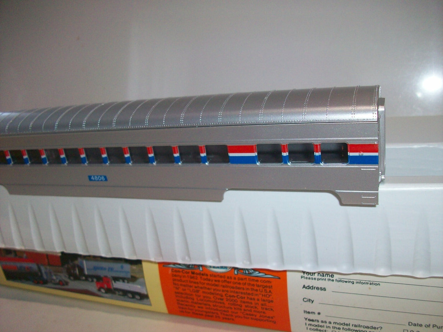 HO Scale Con-Cor 01-000906 72FT Coach Car Kit AMTRAK Lot#0476