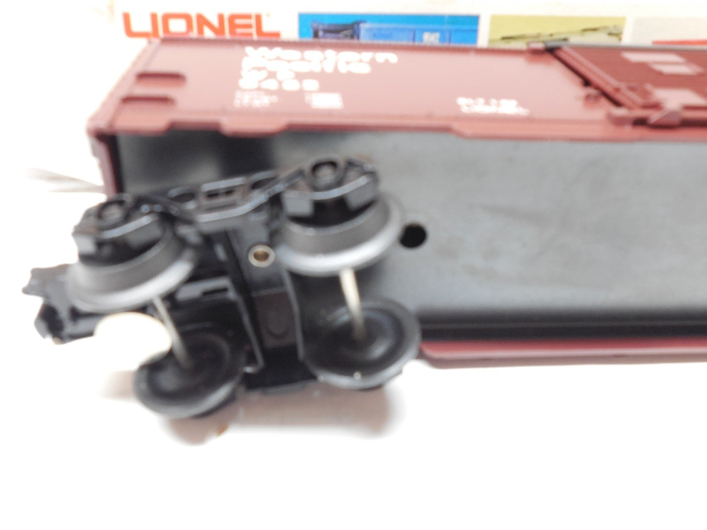 O SCALE Lionel 6-9452 Wester Pacific Box Car