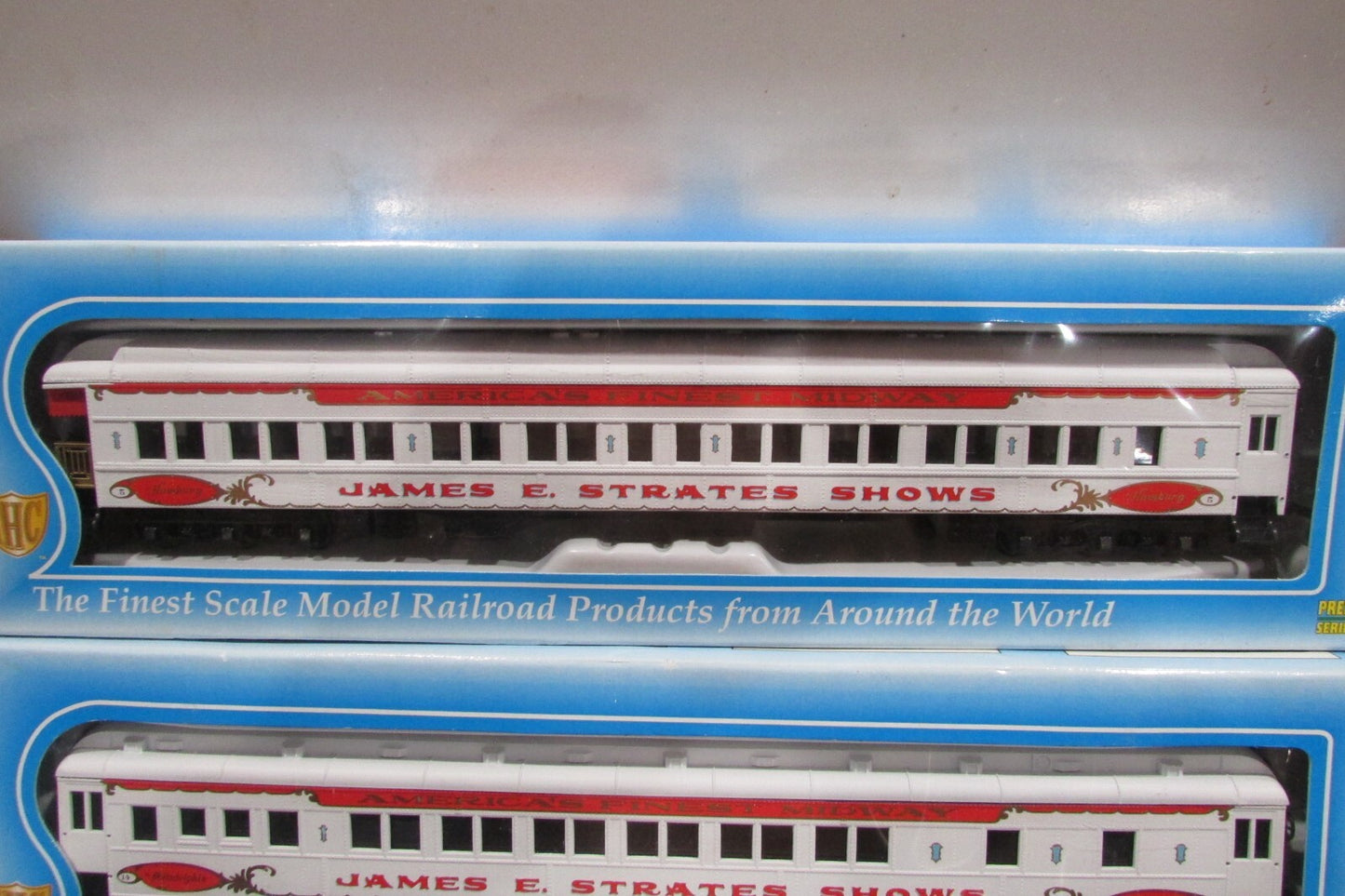 HO Scale IHC (4) James E. Strates Shows Assorted Passenger Cars Lot#3704