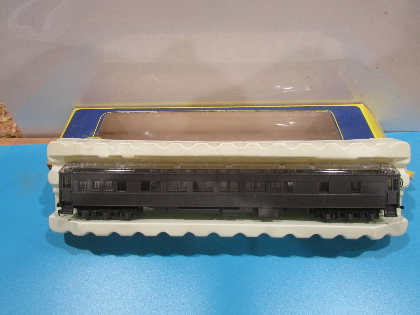 HO Scale AHM/Rivarrosi 6201 Undecorated Pullman Passenger Car Lot#0588