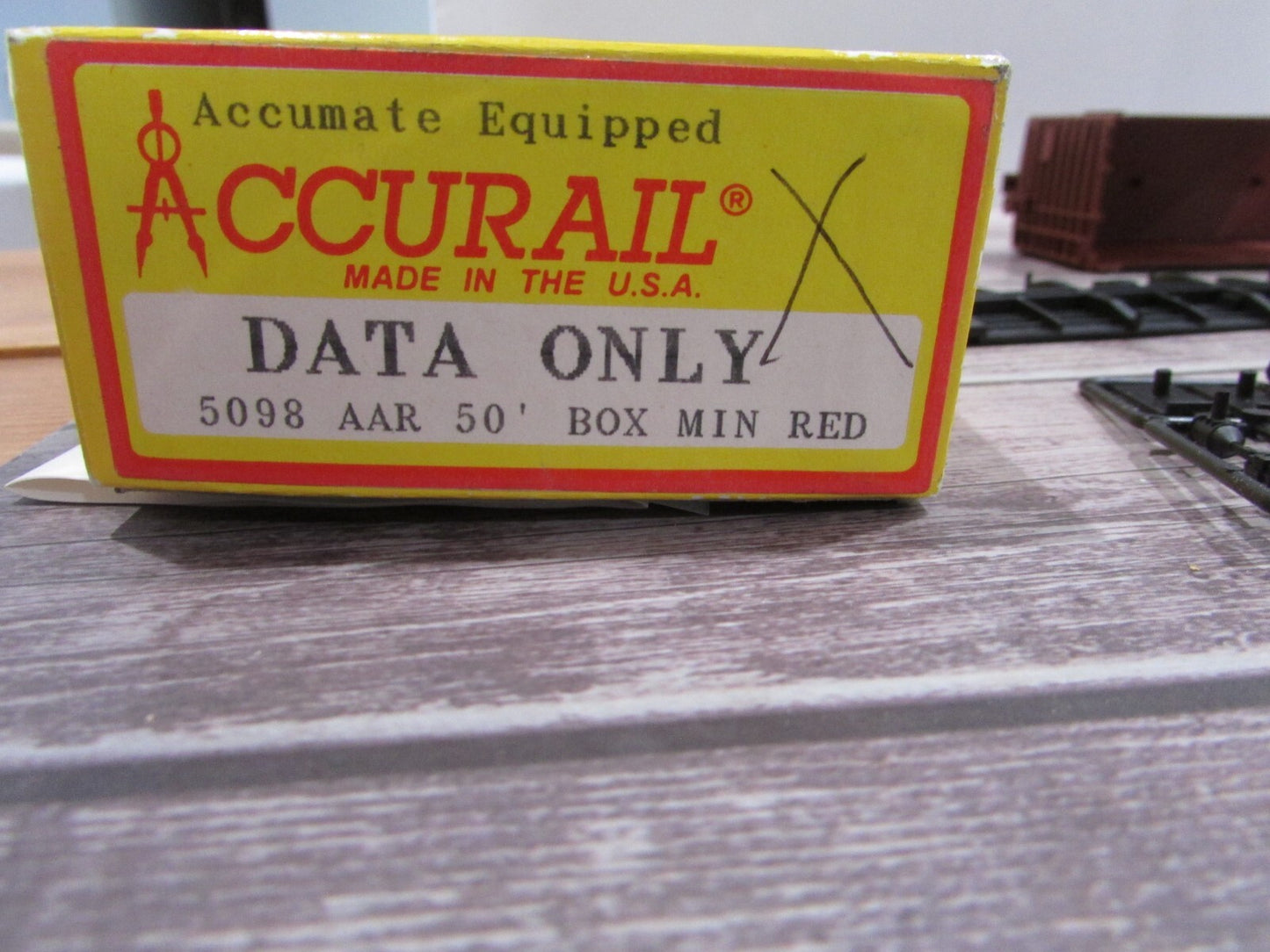 HO Scale Accurail 5098 AAR 50' Box Car Mineral Red Only DATA