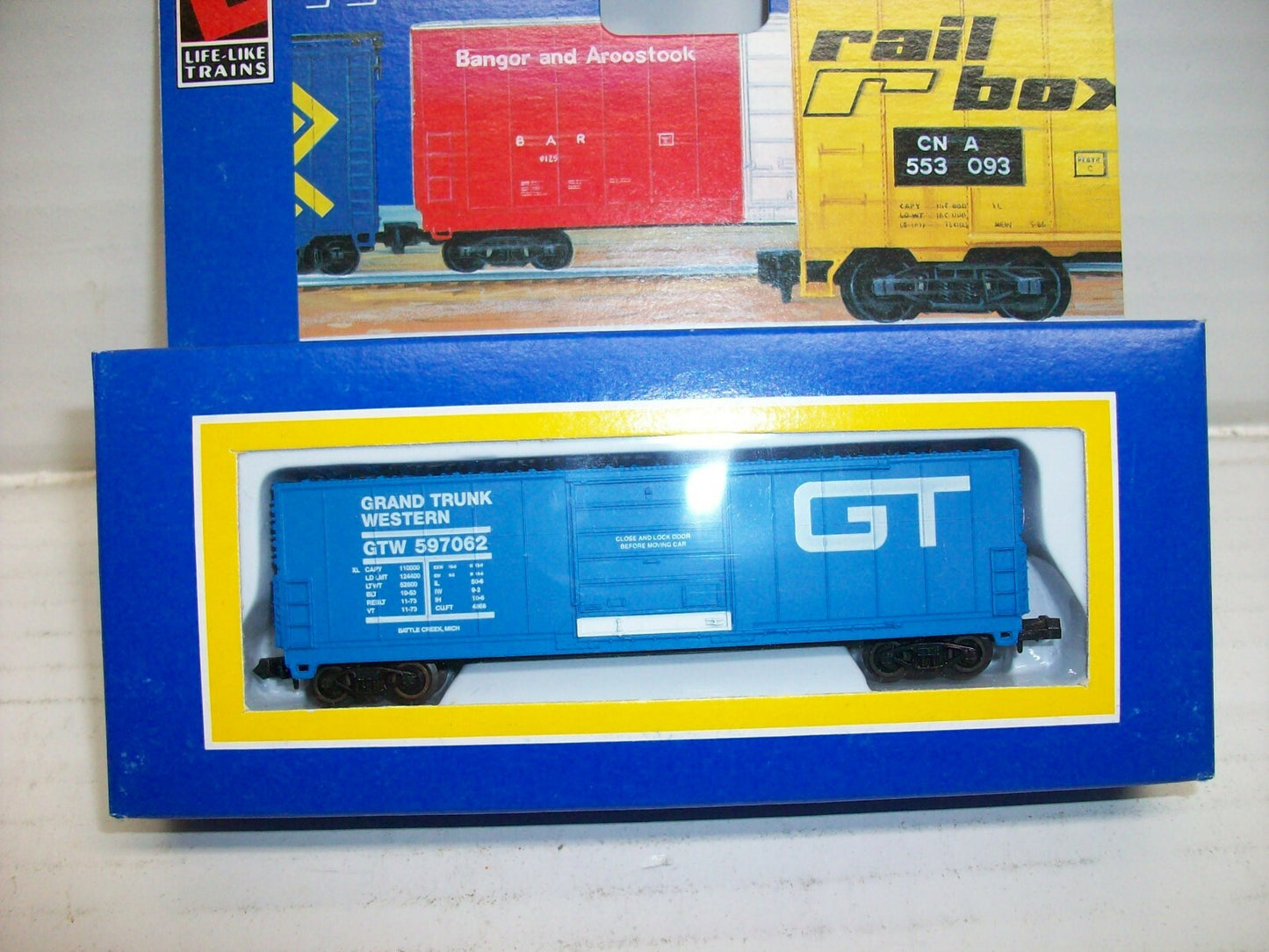 N Scale Life-Like (4) Assorted Freight Cars Lot#2451