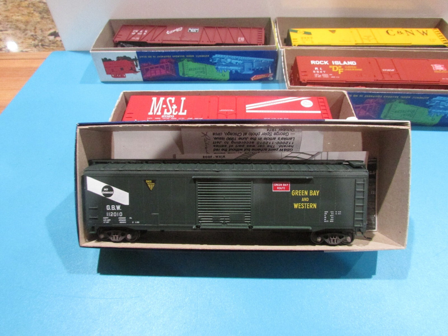 HO Scale Roundhouse(5) Assorted Freight Cars RTR Lot#2267