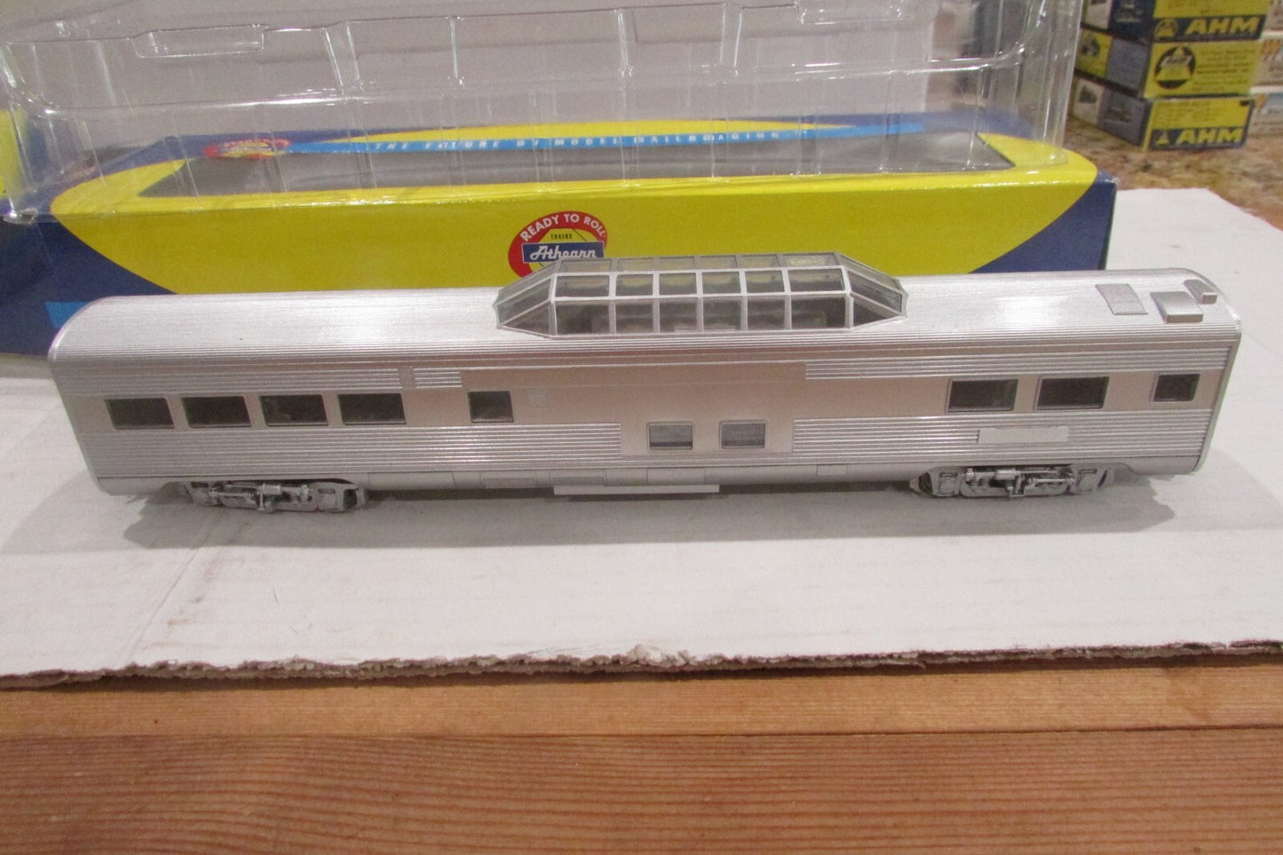 HO Scale Athearn RTR (2) 7923,7924 Undecorated Passenger Cars Lot#3433
