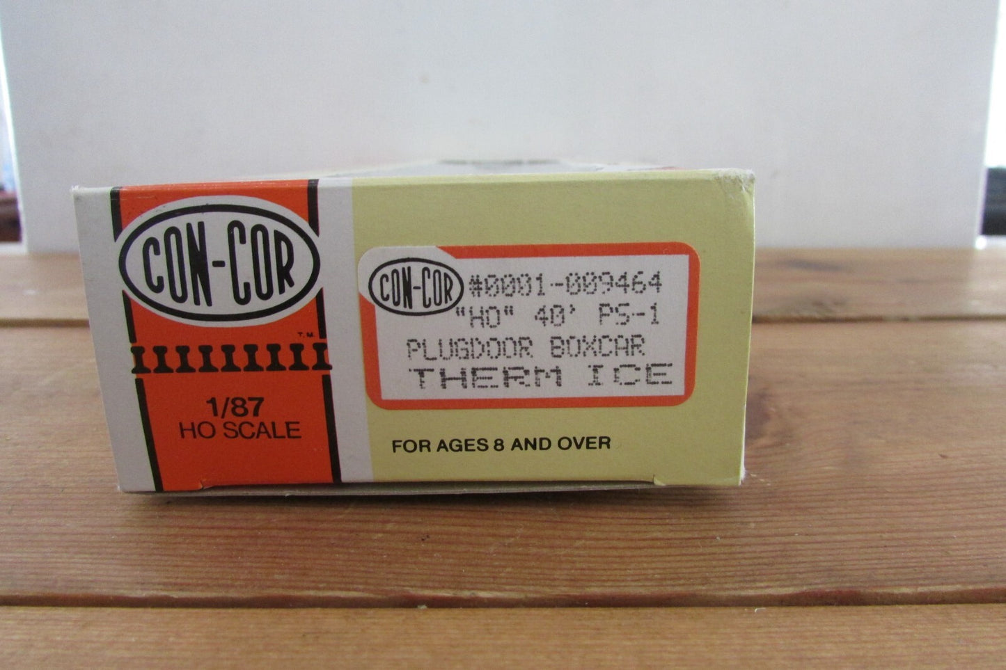 HO Scale Con-Cor 01-009464 40' PS-1 Plugdoor Boxcar Therm Ice Lot#2797