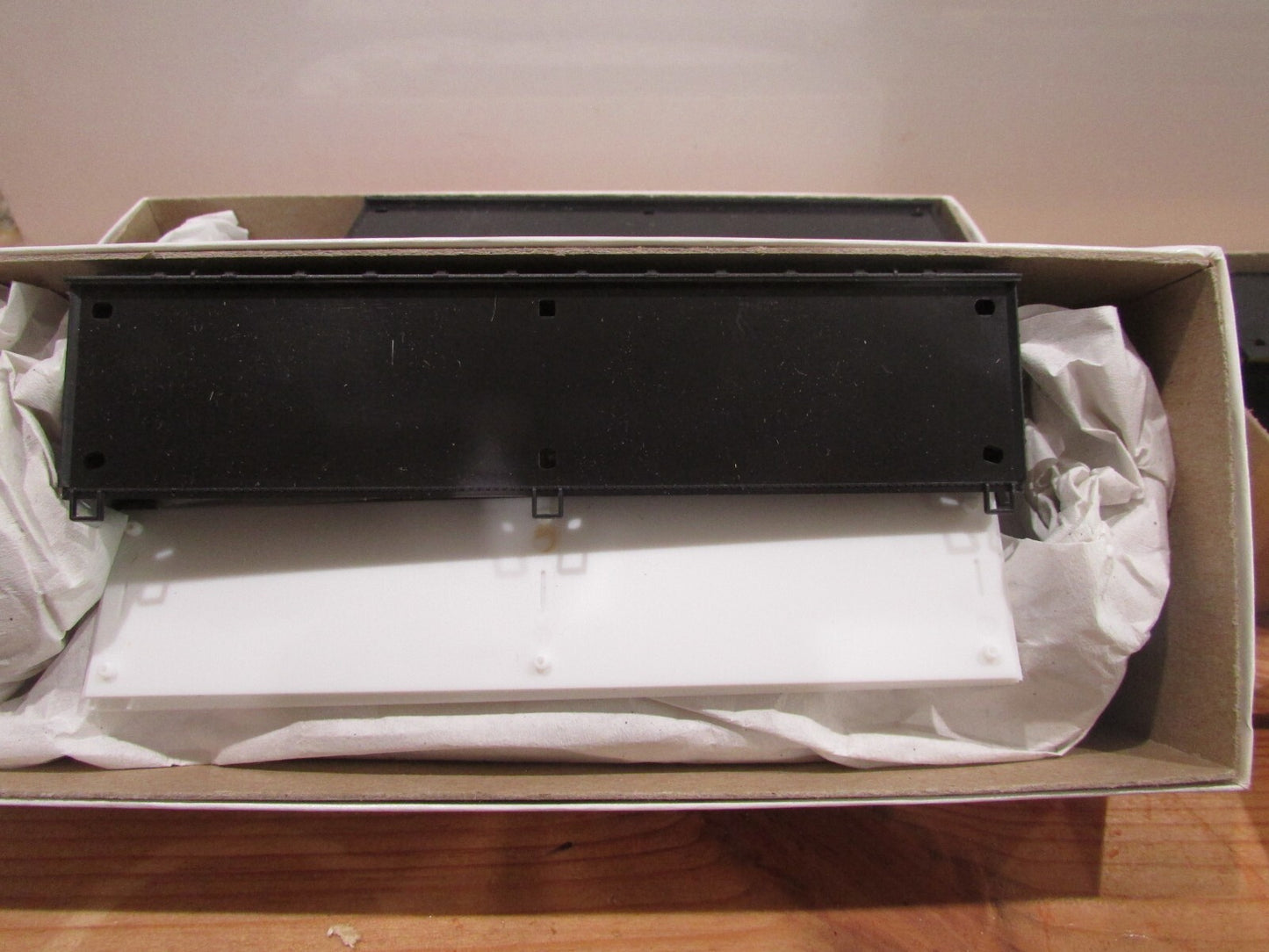 HO Scale Assorted (4) Accurail Freight Cars Undecorated Lot#1981