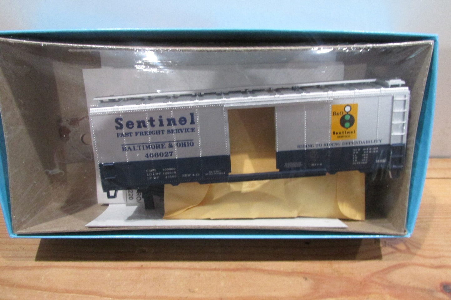 Ho ScaleBev-Bel/Athearn B&O Sentinal Fast Freight 40' Boxcar ATH4492