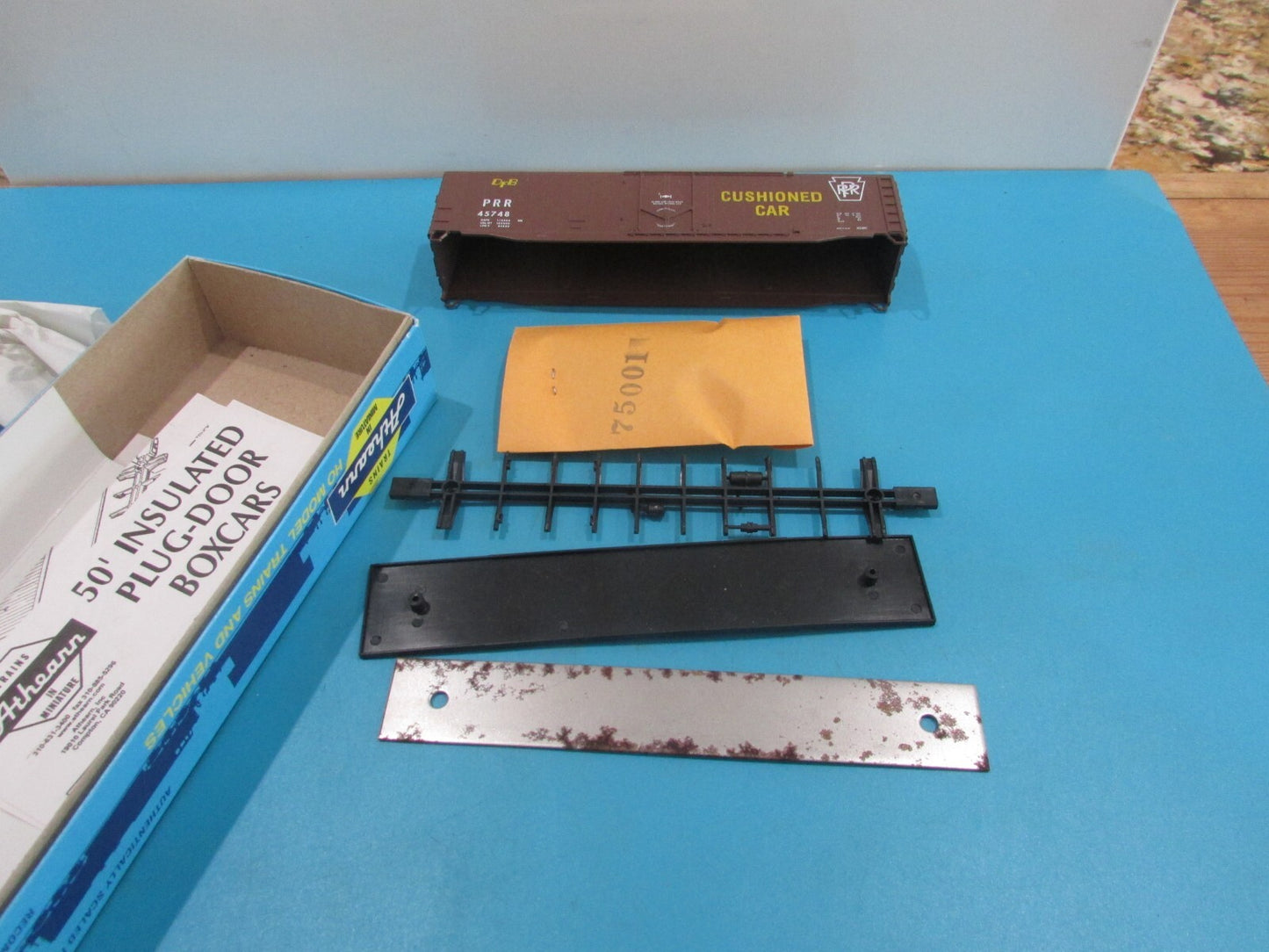 HO Scale Athearn 1334 50' PD Box Car Pennsylvania #45748 Kit Car