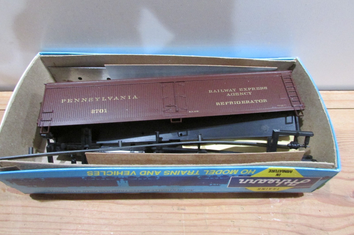 HO Scale Athearn 5334 50ft Express Reefer Pennsylvania ATH4648