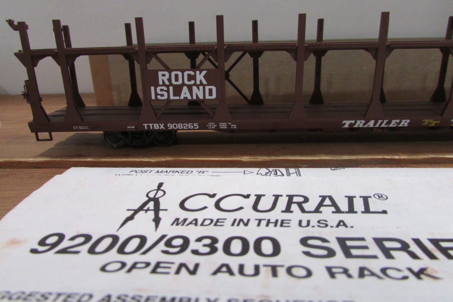 HO Scale Accurail 9217 Bi-Lever Open Auto Rack Rock Island Lot#4222