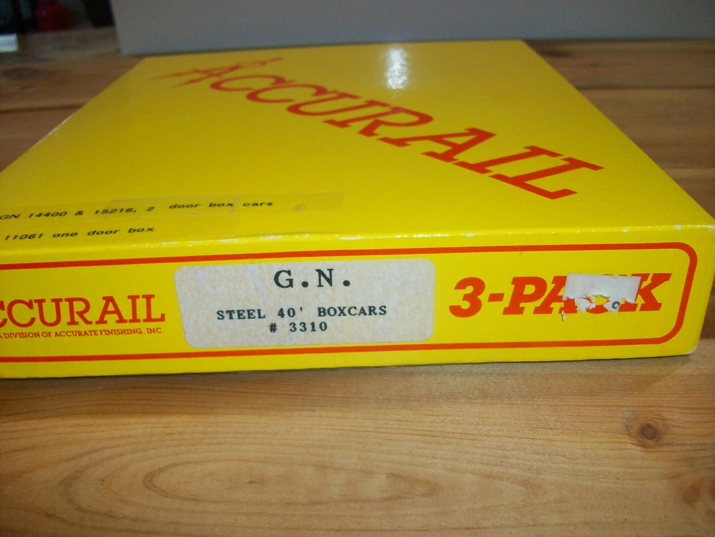 HO Scale Accurail #3310 3pack Great Northern Box Cars Lot#3979