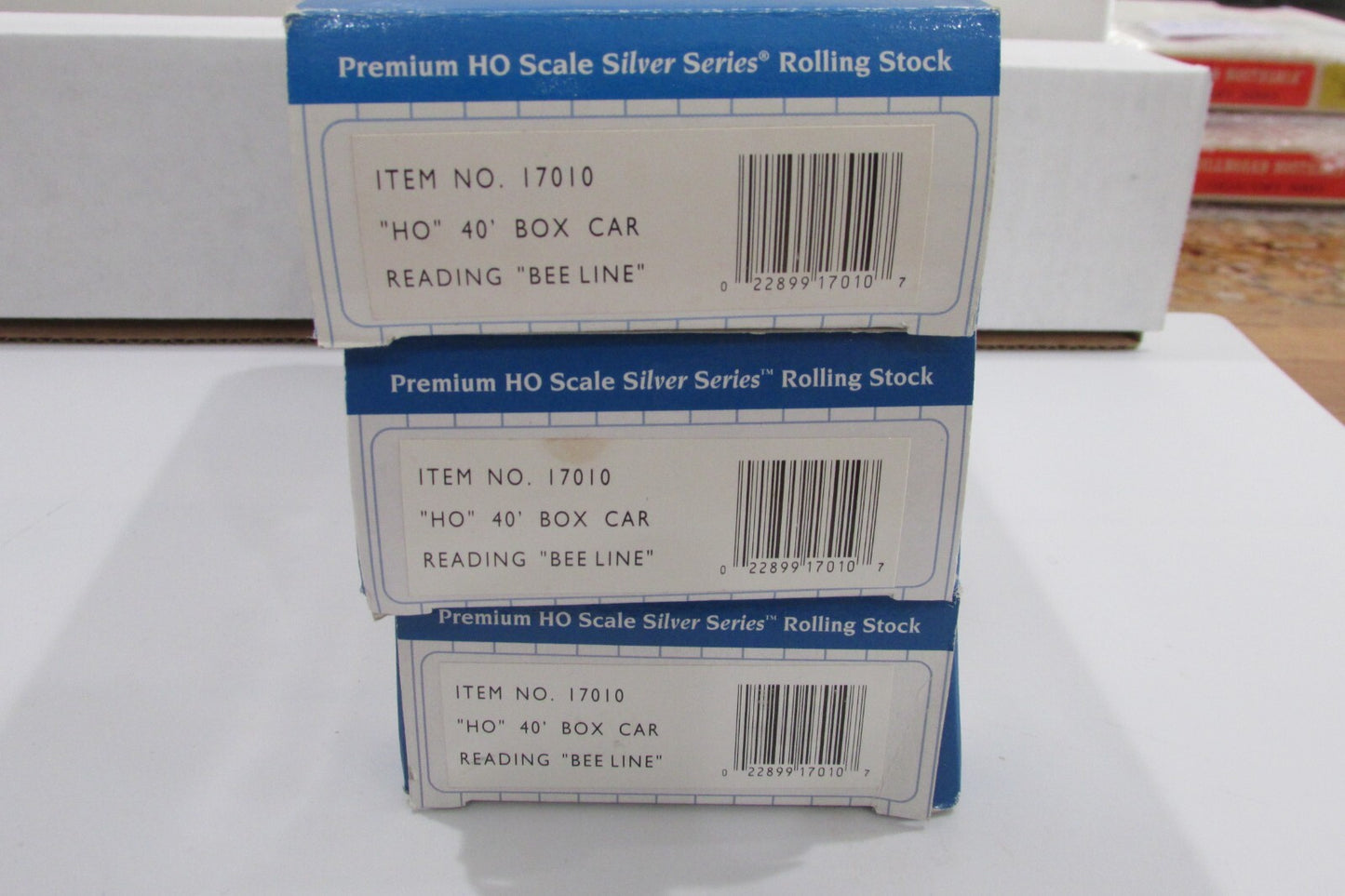 HO Scale Premium (3) Bachmann Silver Series 17010 40' Box Car READING Lot#4049
