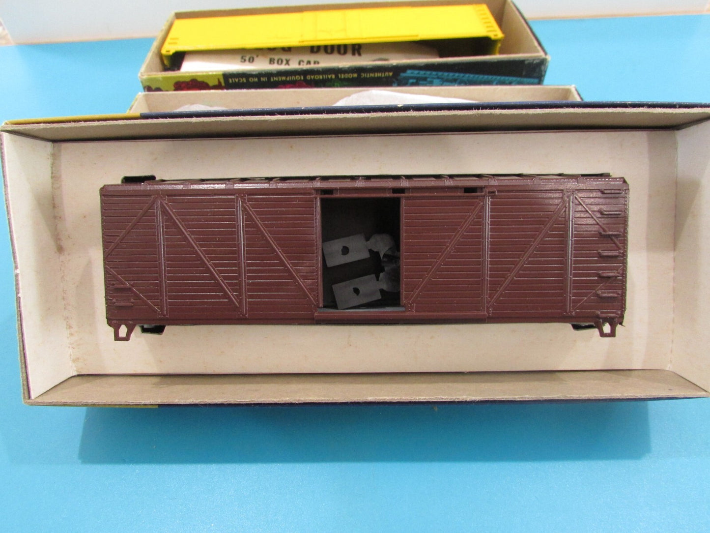HO Scale Roundhouse Assorted Freigth Cars Kits Undecorated Lot#1611
