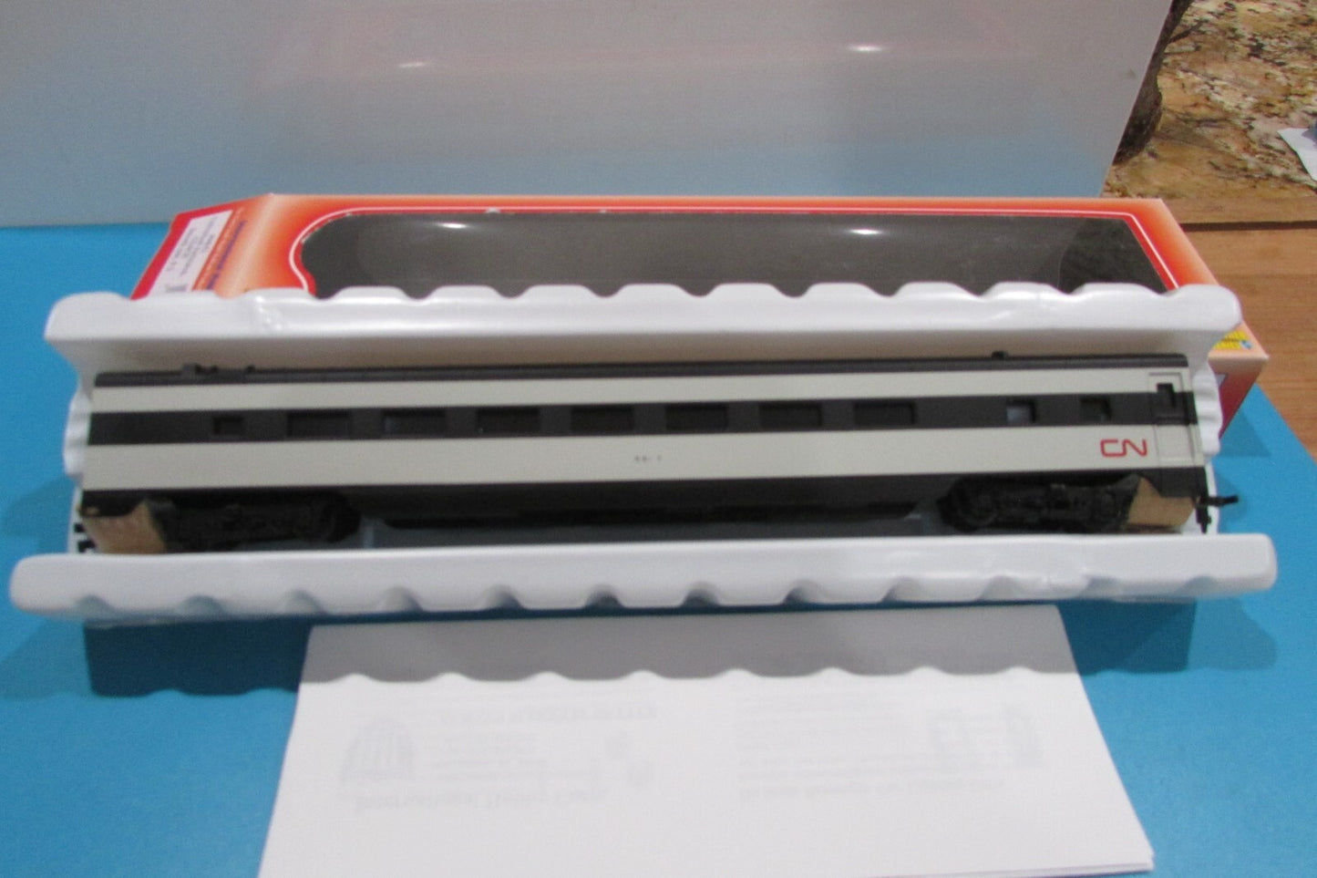 HO Scale IHC 48051 Canadian National Smooth Side Coach #5517 Lot#2472