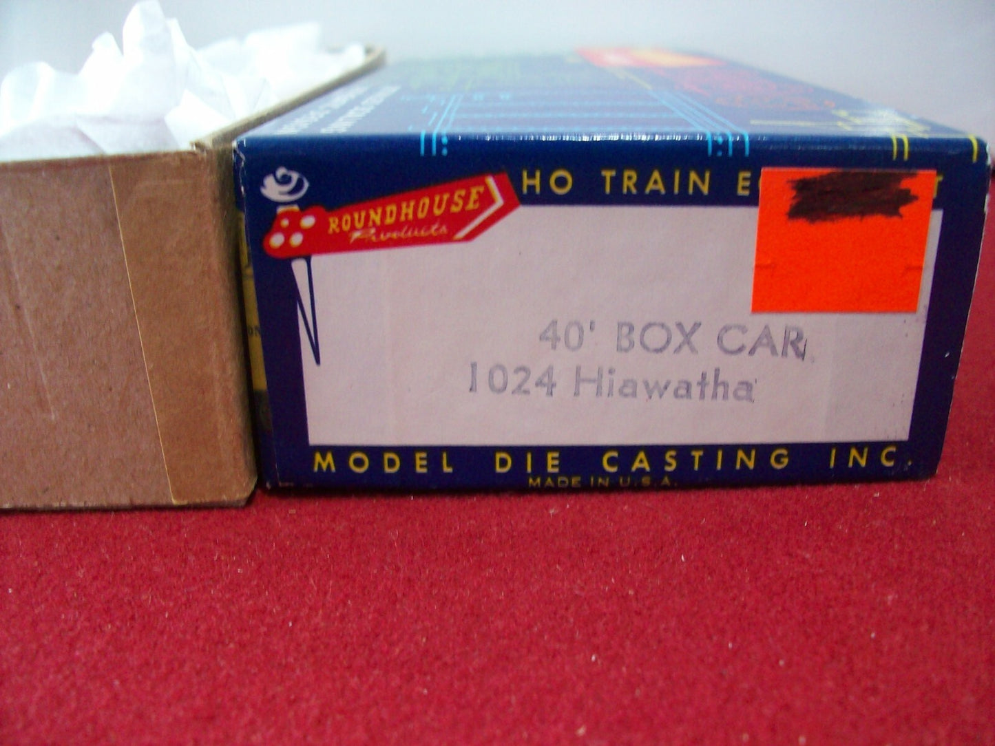 HO Scale Roundhouse 1024 40' Boxcar Car Kit Hiawatha Lot#0509