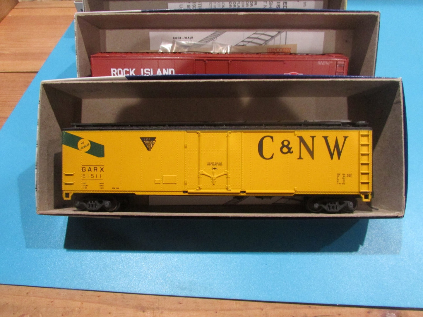 HO Scale Roundhouse(5) Assorted Freight Cars RTR Lot#2267