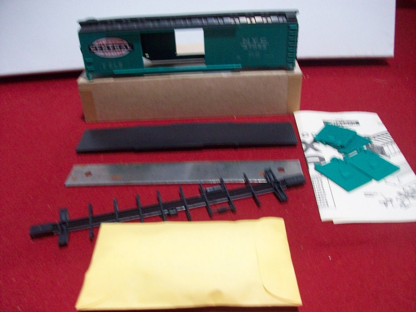HO Scale Athearn 1316 50ft DD Box New York Central Kit Car