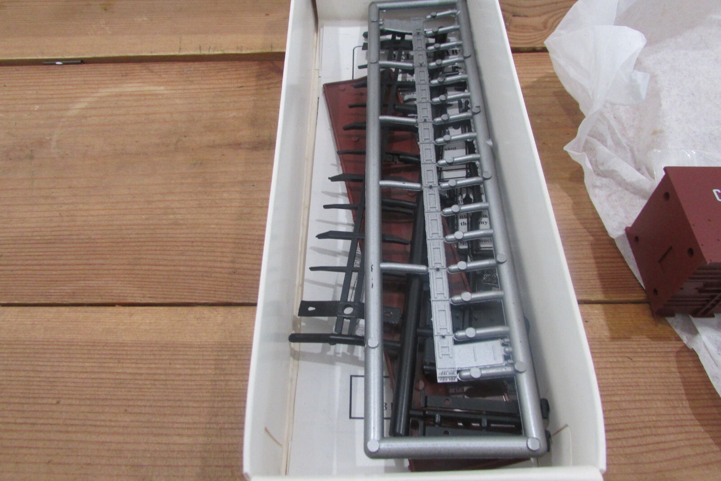 HO Scale (6) Branchline Trains Assorted Freight Cars Kit Lot#2953