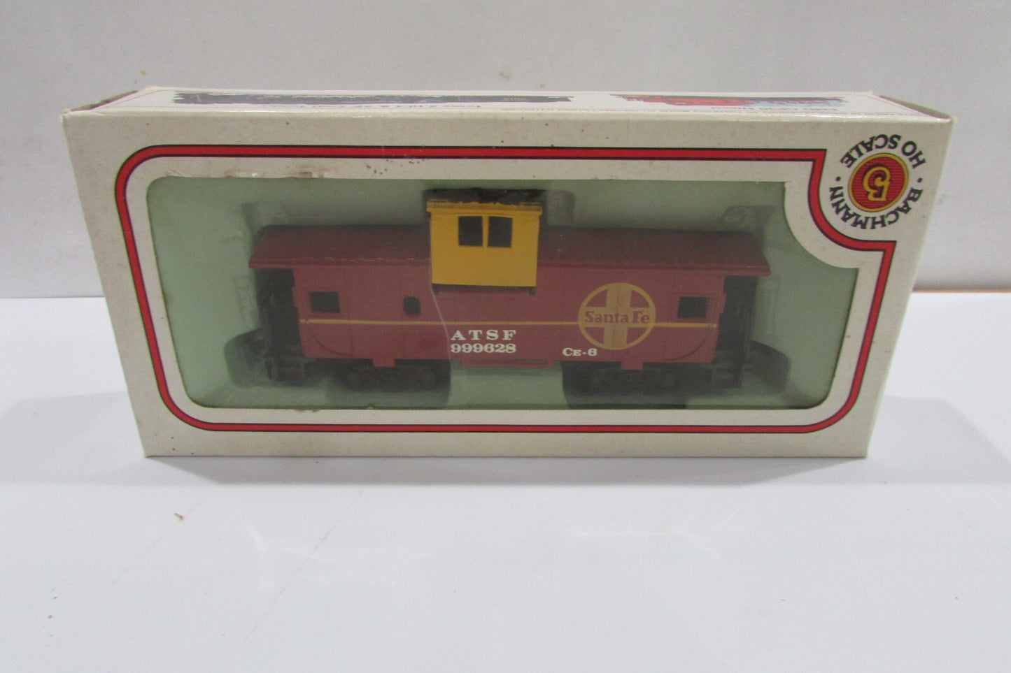 HO Scale Bachmann 43-1007-02 Wide Vision Caboose Santa Fe