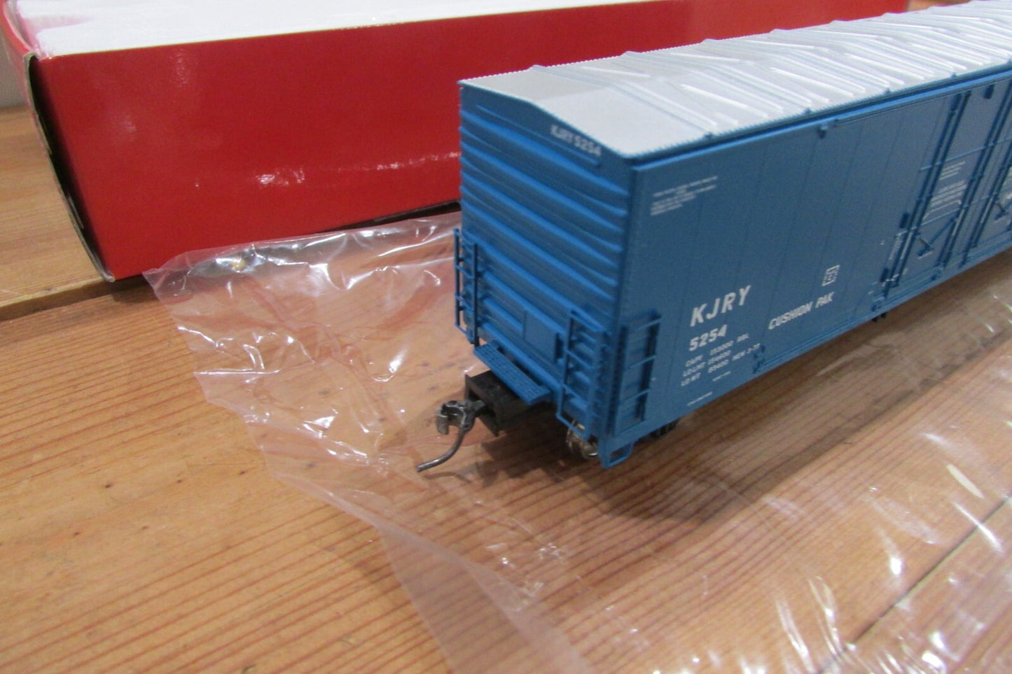 HO Scale Atlas 20-000-109 Evans 53 DPD Box Car A4596