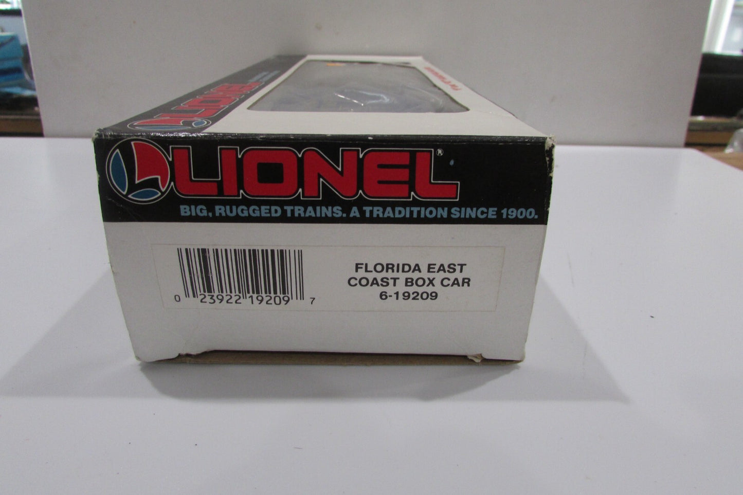 O Gauge Lionel 6-19209 Florida East Coast Box Car
