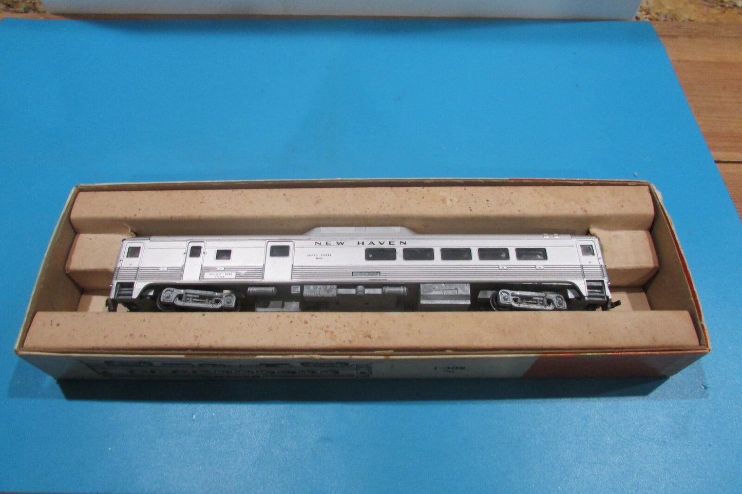 HO Scale Athearn 2138-2:95 RDC 3 New Haven ( DUMMY) Lot#2735