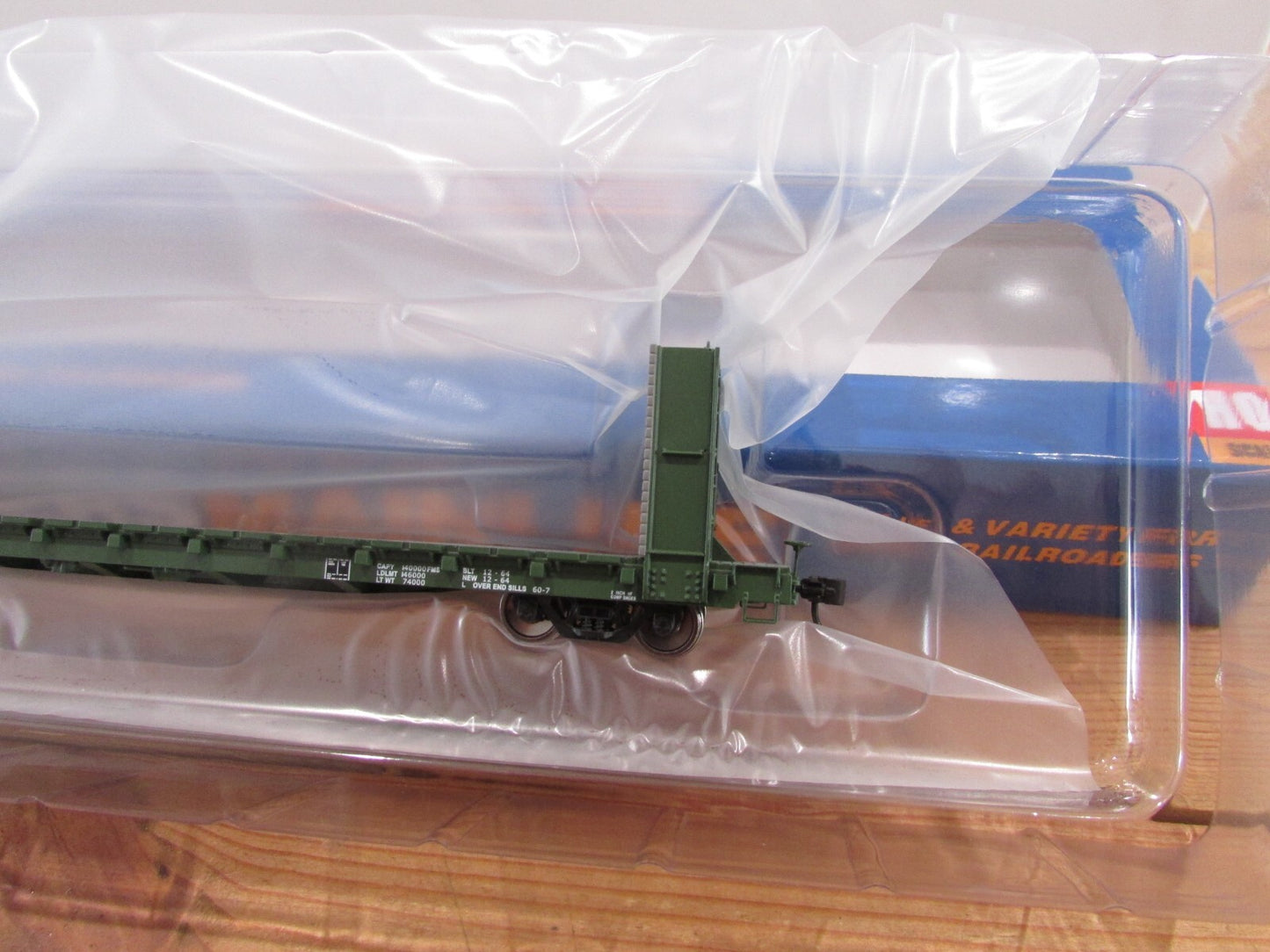 HO Scale Walthers P-Standard 60' Bulkhead Flatcar Indiana Harbor Belt Lot#3092