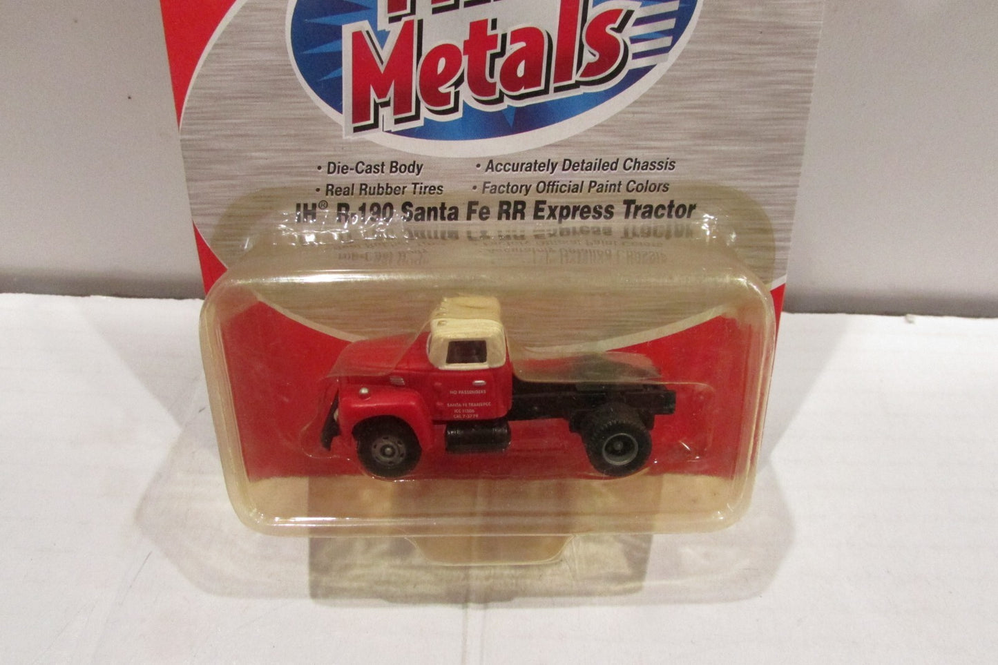 Ho Scale/1:87 Scale Classic Metal Work 31119 IH R-190 Santa Fe RR Express Truck