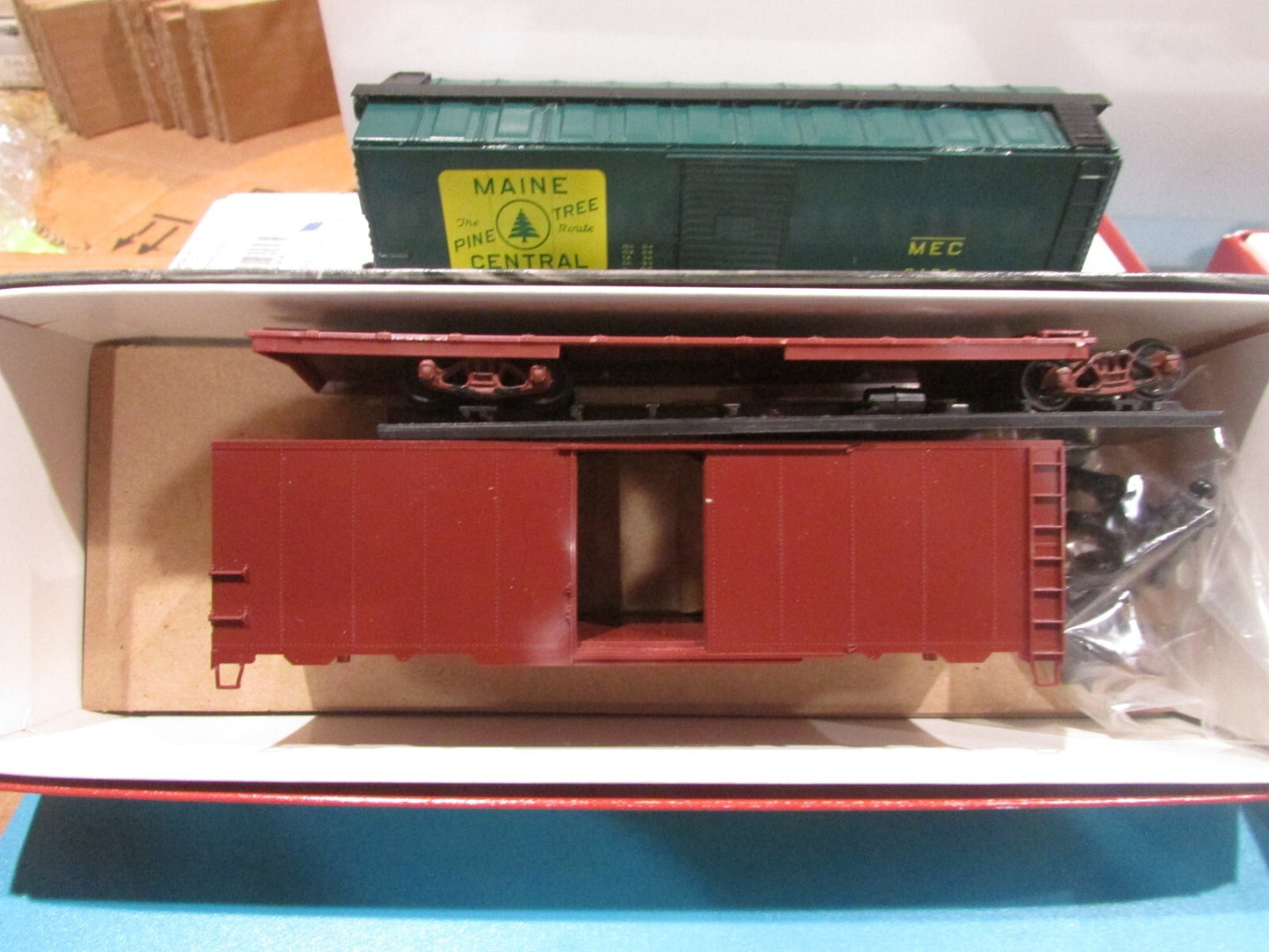 HO Scale Branchline Trains (4) Assorted AAR 40' BoxCar Lot#1960
