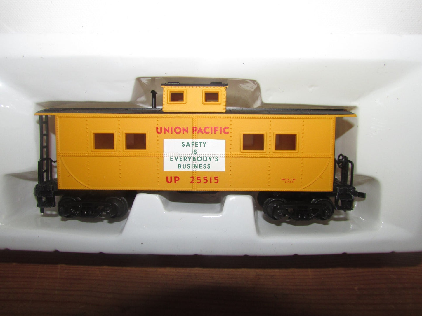 HO Scale Mantua 7326-503 Heavy 36' Caboose Union Pacific #25515 Lot#3543