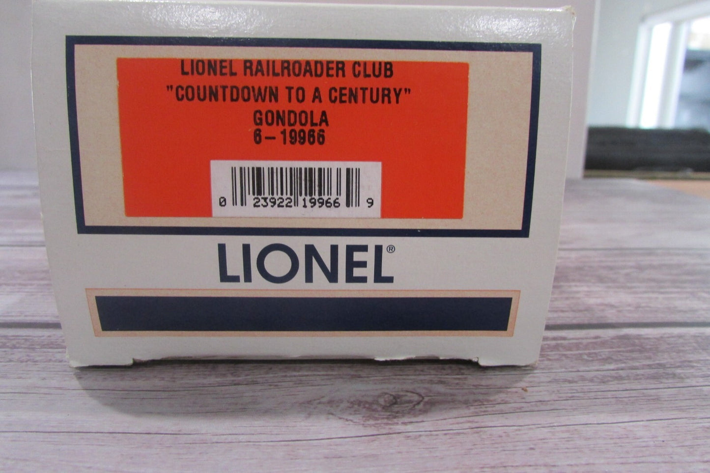 O Gauge Lionel 6-19966 "Countdown to a Century" Gondola
