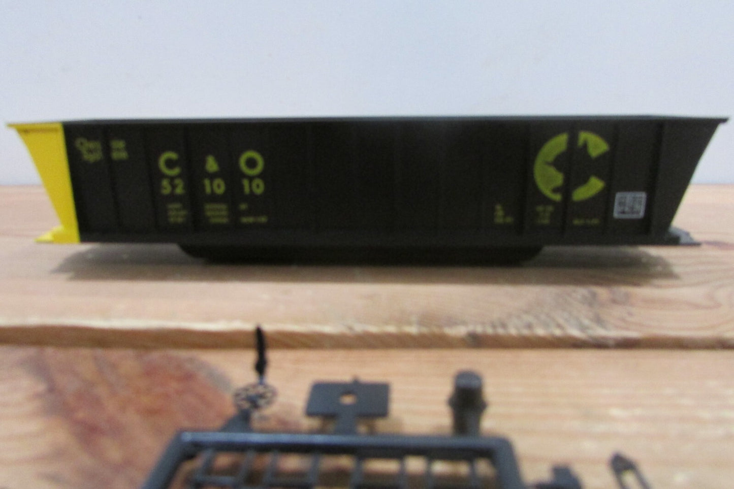 HO Scale RoundHouse 1661 50' Bath Tub Gondola C&O/Chessie System RH4746
