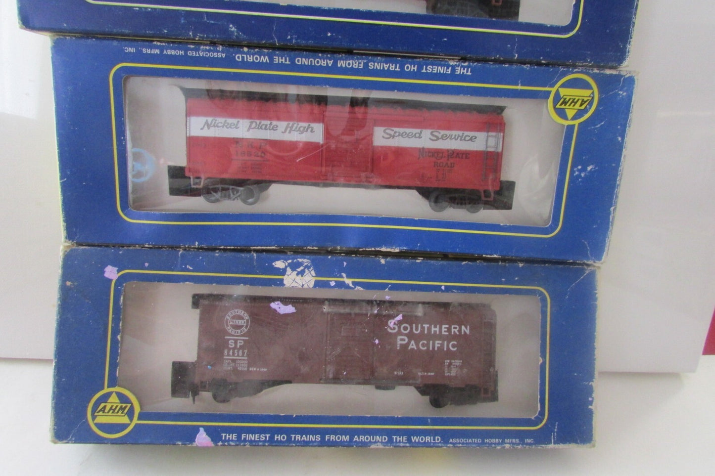 HO Scale AHM (12) Assorted Freight Cars Lot#0411