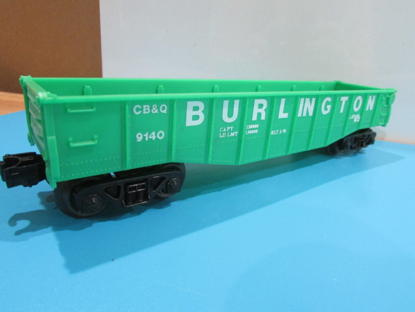 O SCALE (2)Lionel Assorted Freight BoxCar Lot#0803