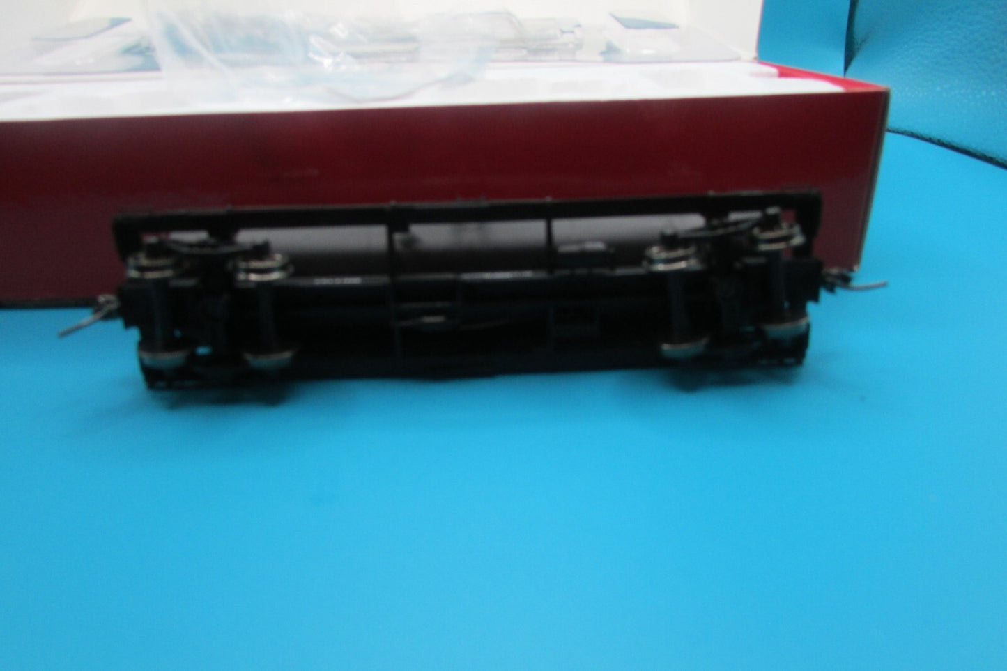 HO Scale Atlas 1031-2 11,000 Gallon Tank Car A4453