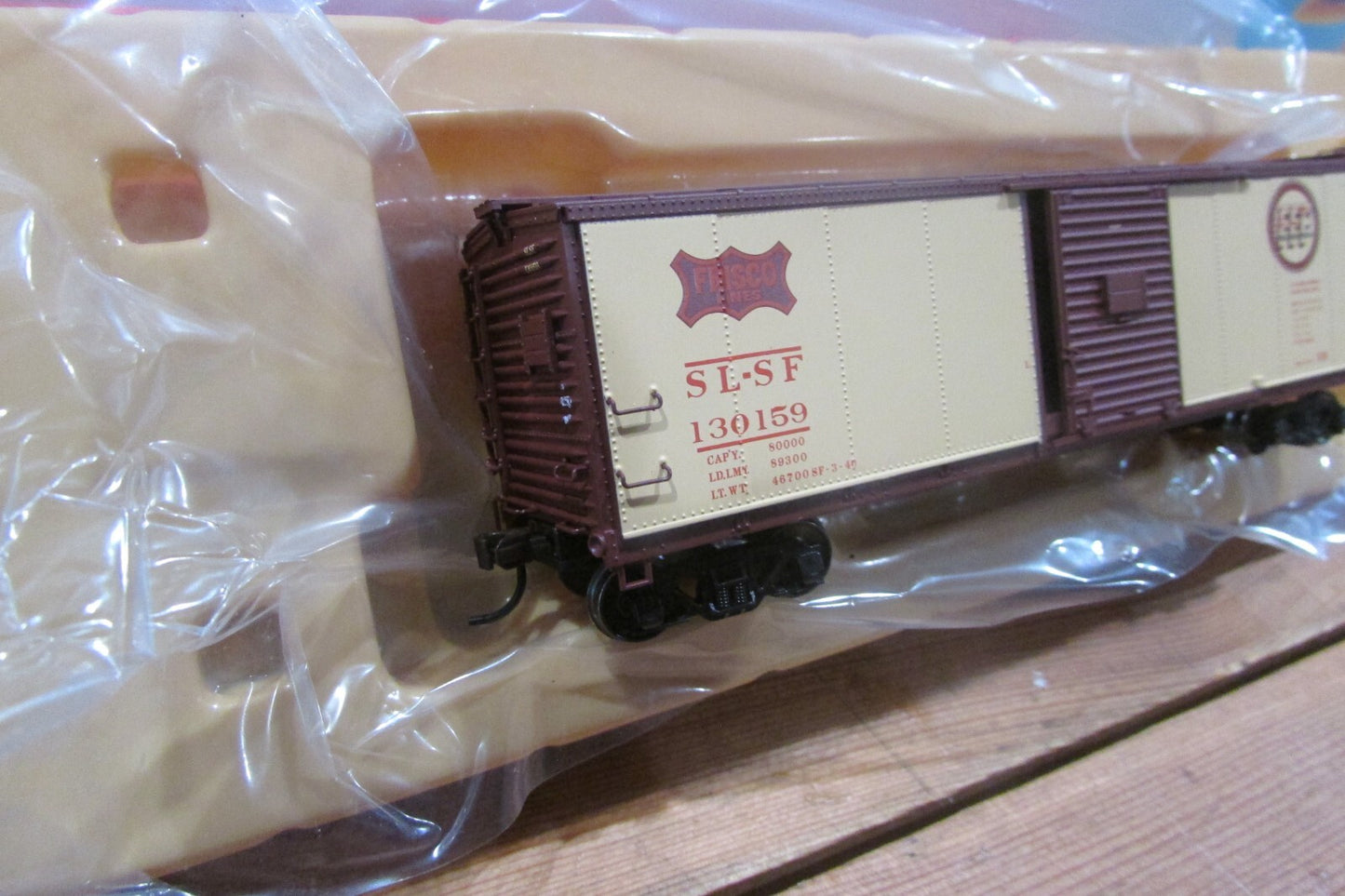HO Scale Atlas 20-001-221 USRA Steel Rebuilt Box Car A4928