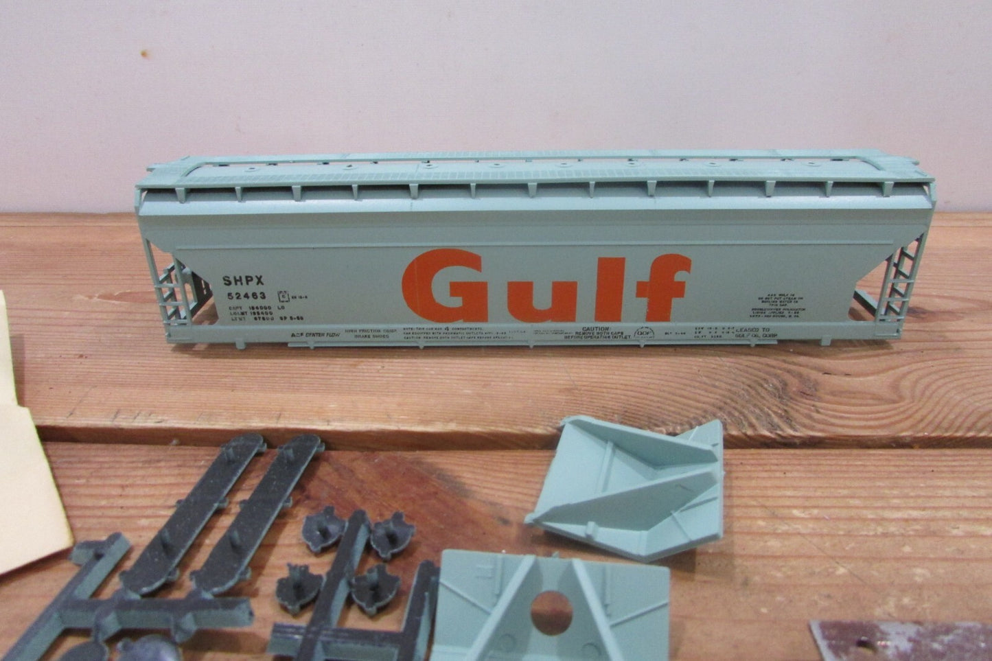 HO Scale Athearn 55ft Center Flow Hopper Gulf Lot#4724