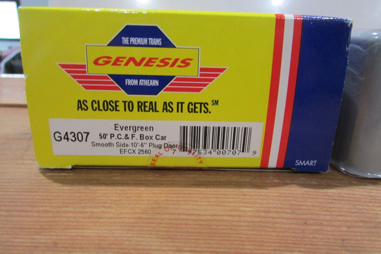 HO Scale Athearn G4307 50' P.C & F Box Car Smooth Side 10'-6" Plug Door ATH4608