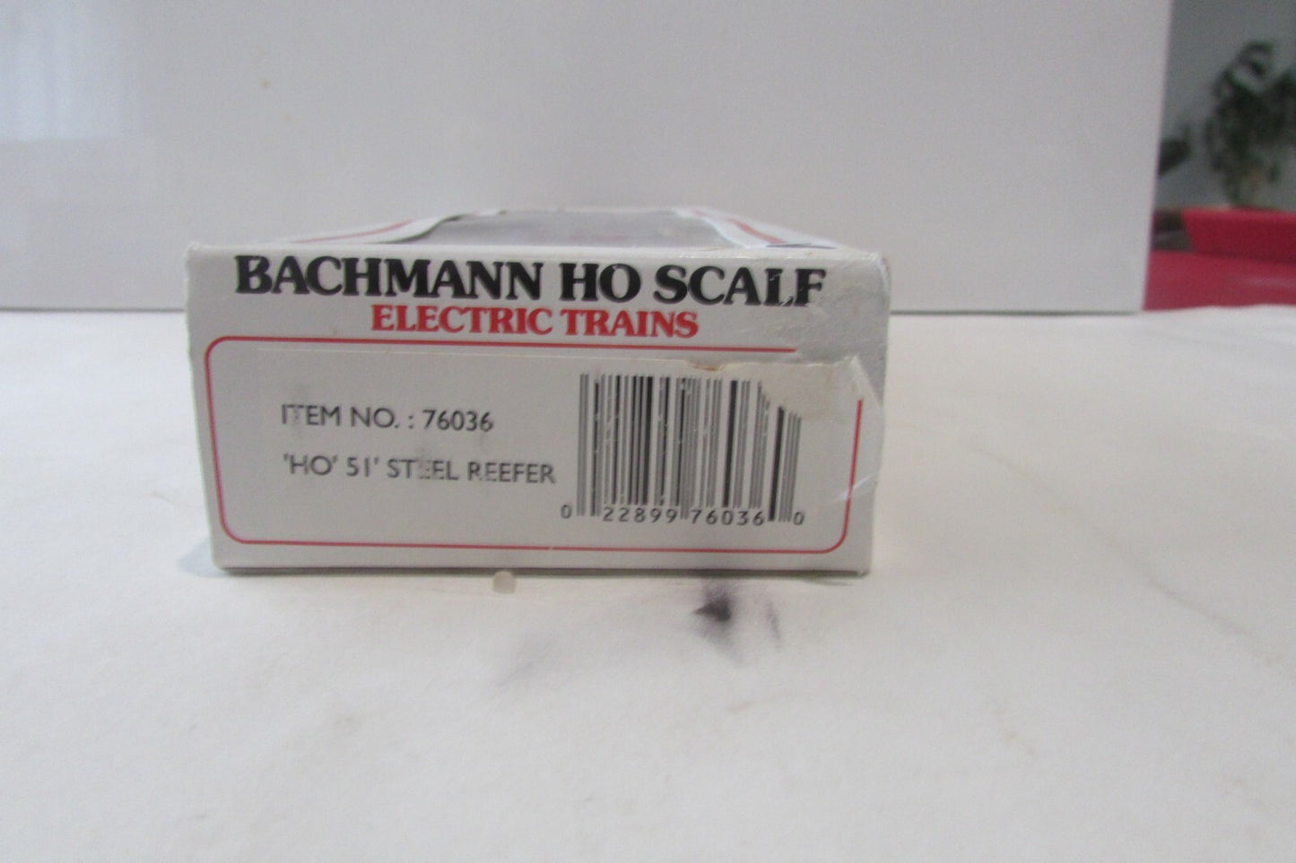 HO Scale Bachmann 76036 51' Steel Reffer Swift's Premium Car #4244