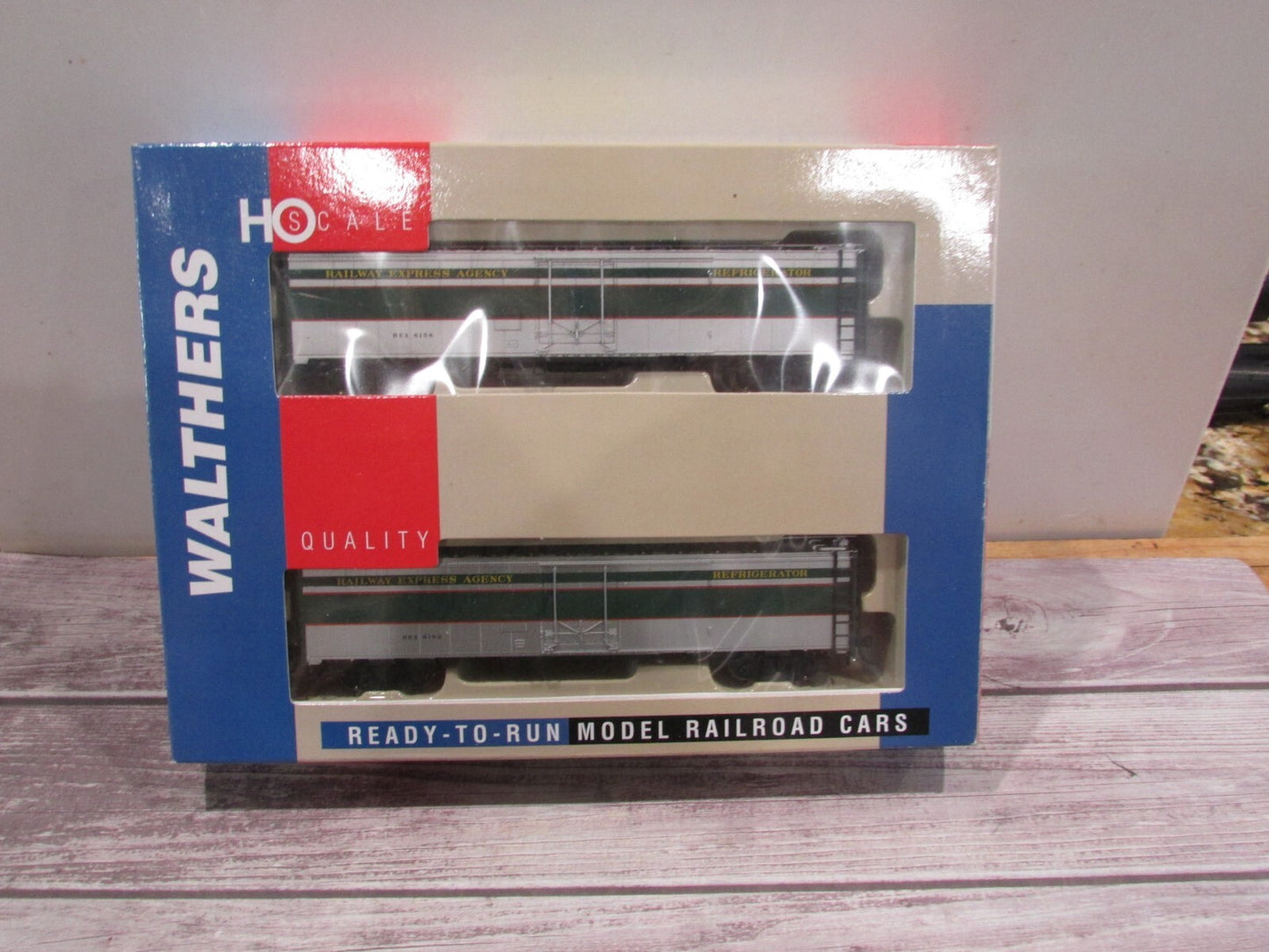 HO Scale Walthers 932-26249 50' REA Express Reefer Cars (2Pack) Lot#3284