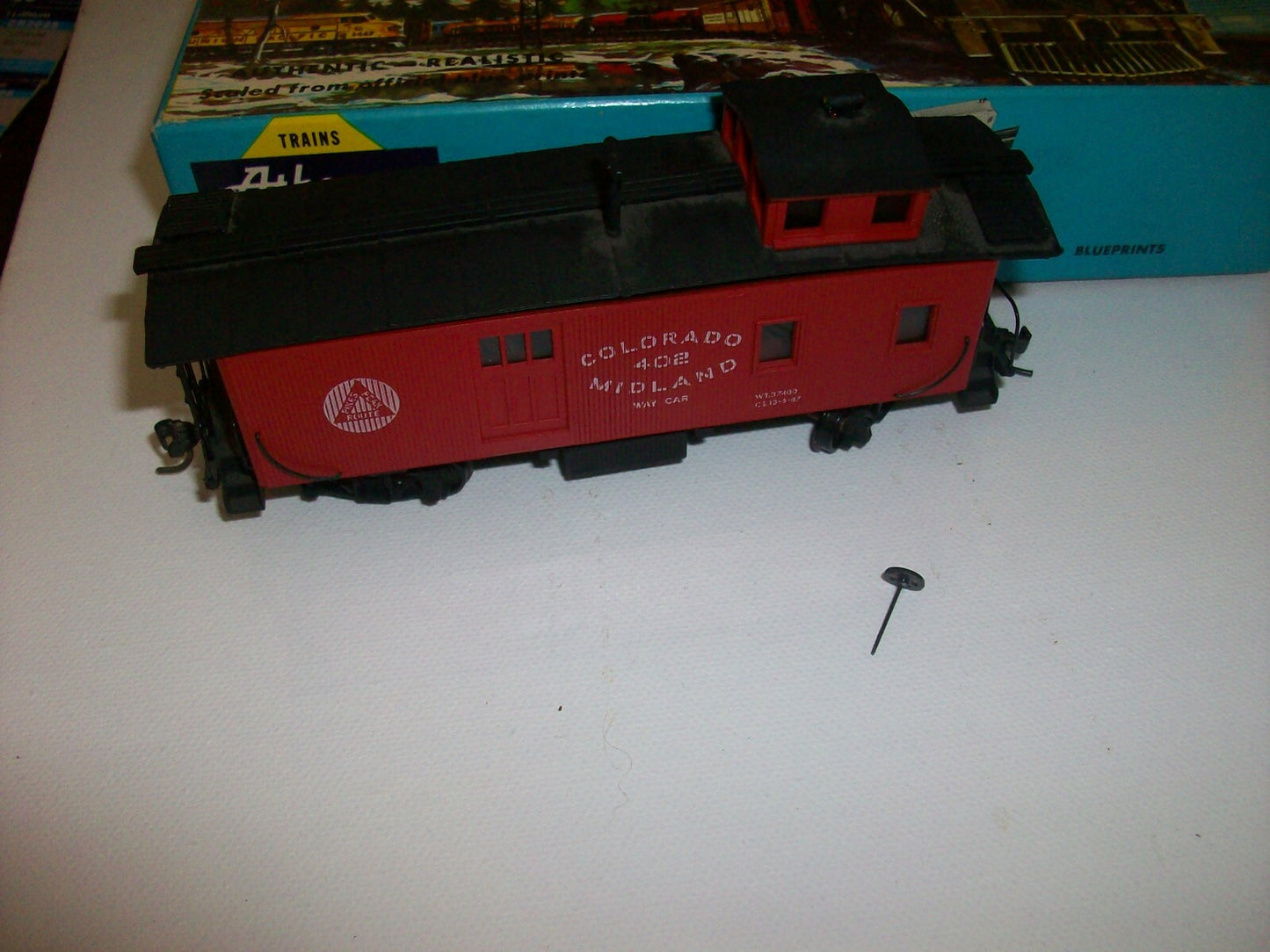 HO Scale (8) Assorted Freight Cars in Box Lot#4118