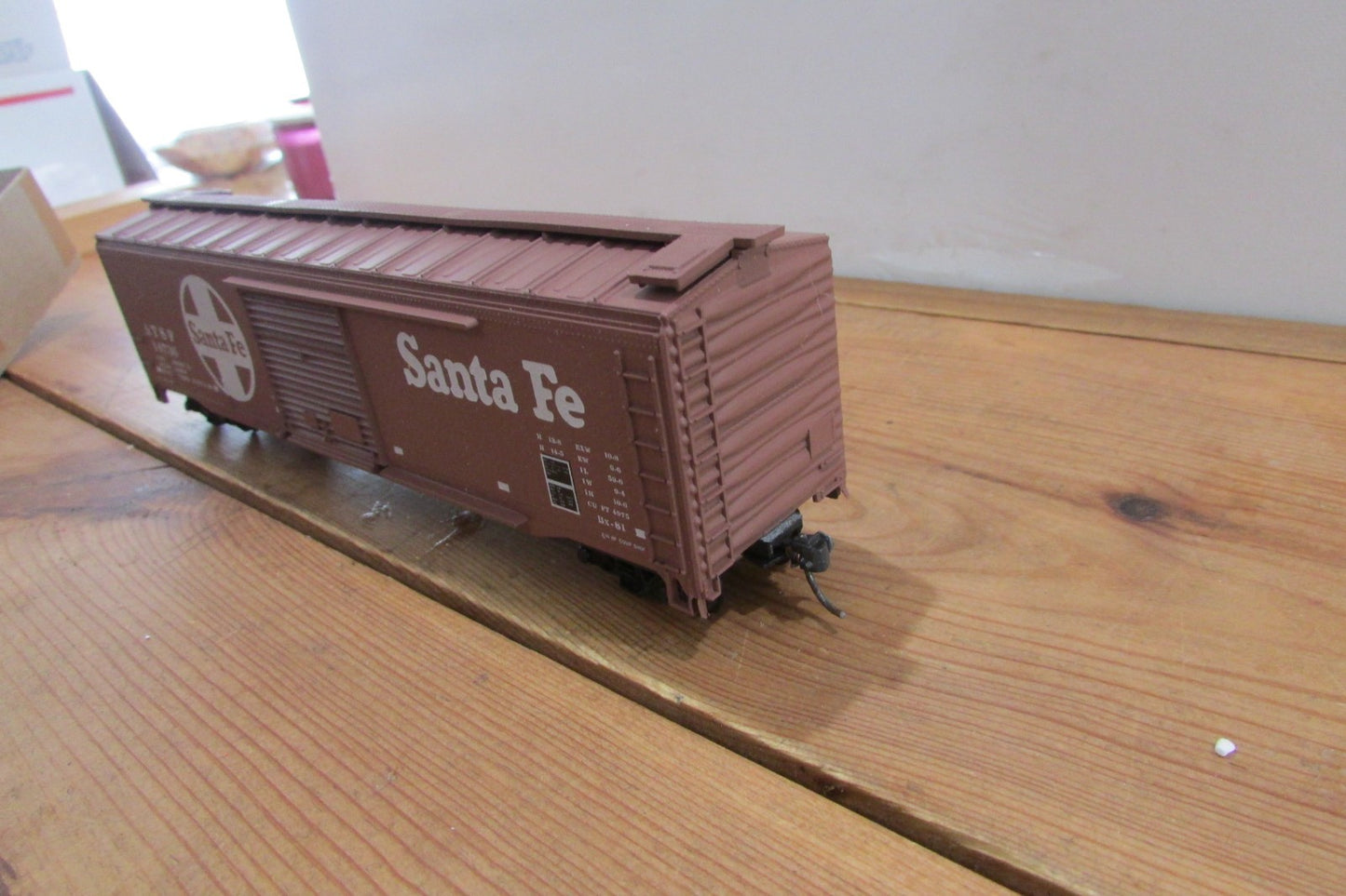 HO Scale Roundhouse ATSF Santa Fe 50' Box Car RH4944