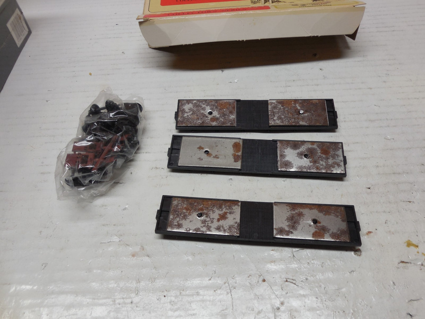 Ho Scale Train-Miniature 8707 Billboard Nostalgia Pacific F.E Kit Lot#3971