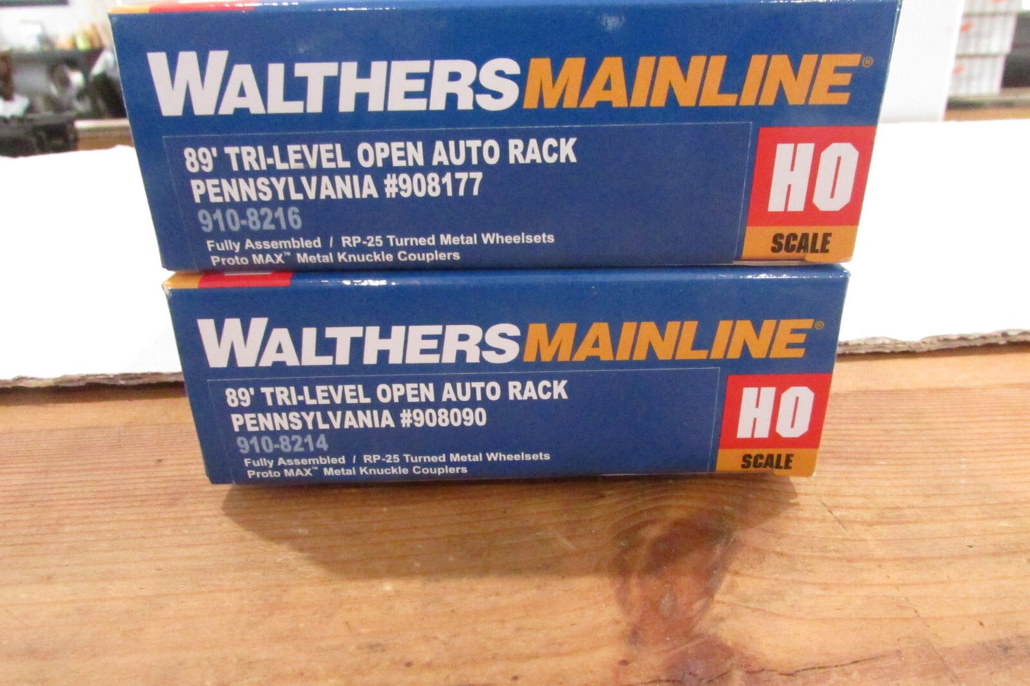HO Scale Walthers (2) 910-8214,8216 89' Tri-Level Open Auto Rack Pennsylvania