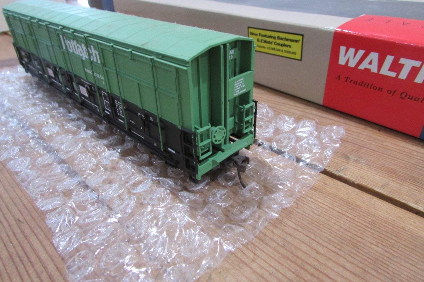 HO Scale Walthers 932-7024 Thrall Door Box Car Lot#4575