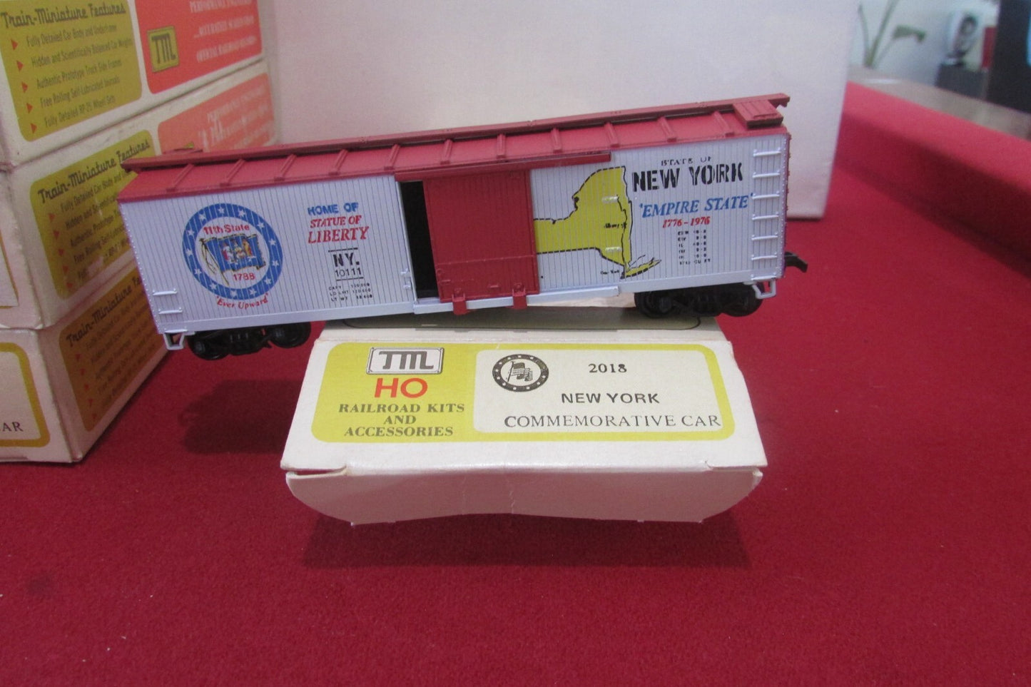 HO Scale (9) Assorted Train-Miniature Commemorative Cars Lot#0389