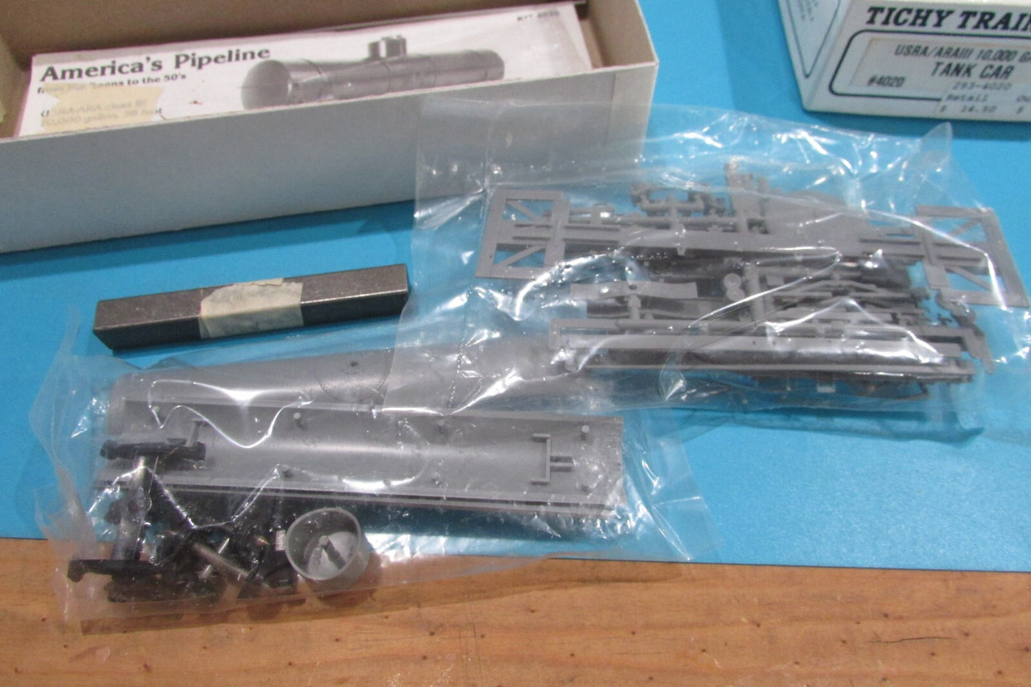 HO Scale (3)Tichy Train Group Undecorated Freight Car Kits Lot#2465