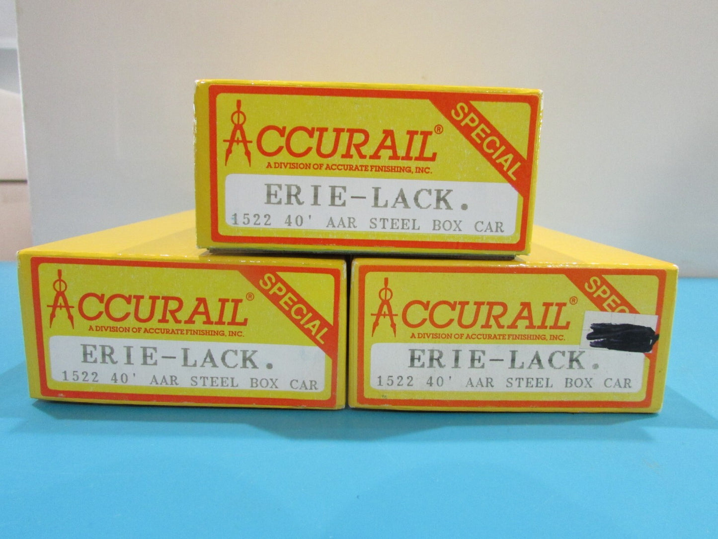 HO Scale Accurail (3Cars) 40' AAR Steel Box Car Erie-Lackawanna Lot#1340