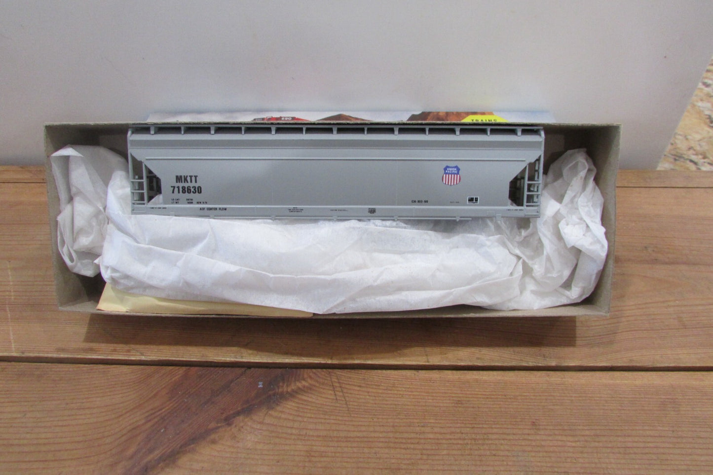 HO Scale Athearn 2902J Center Flow U.P-W.P #11807 Lot#4544