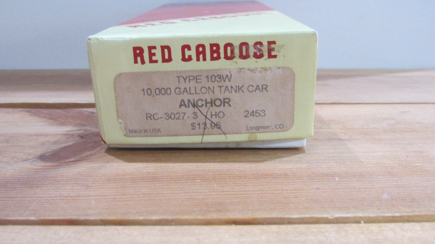 Ho Scale Red Caboose 10,000Gallon Tank Car Kit Anchor Lot#0180